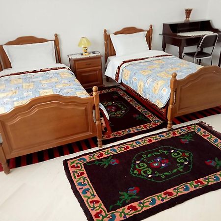 Chez Mme Jaouida Bed & Breakfast Kairouan Exterior photo